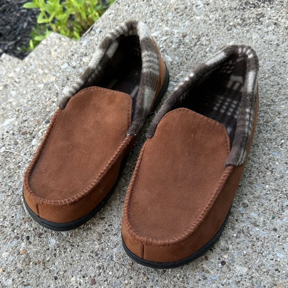Men’s Git-up slippers size large 11-12